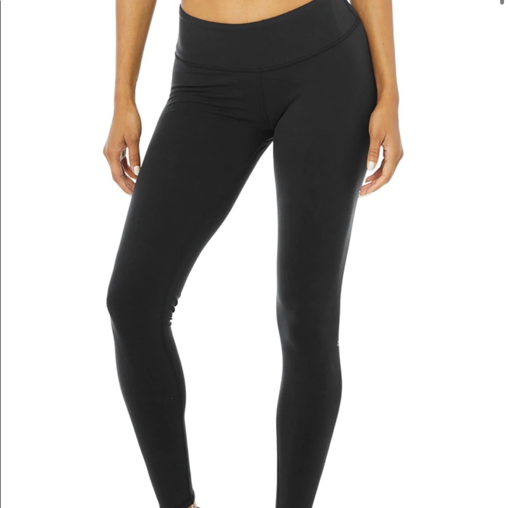 Lululemon black low rise womens legging size 2